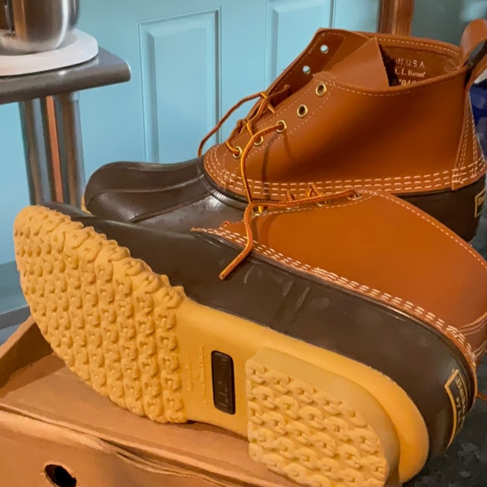 Men’s LL Beam 6” boot NEVER WORN